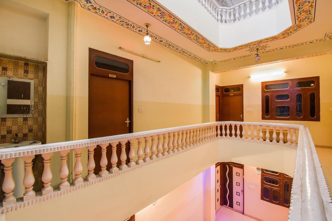 Oyo 11389 Hotel Ng Palace ジャイプール エクステリア 写真